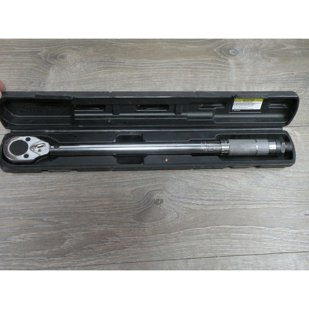 Pittsburgh Pro 1/2" Drive Click Type Torque Wrench with Hard Case